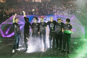 Team-OG-wins-the-TI8-Finals-with-a-3-2-win-over-PSG.LGD